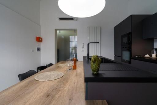 Real Street 21 Apartment เลชเช ภายนอก รูปภาพ